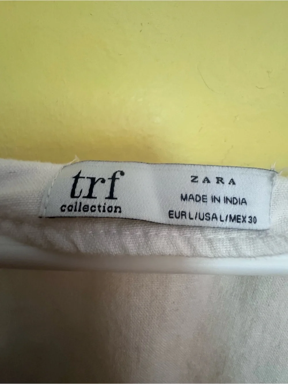 Women’s White Button-Front V-Neck Blouse